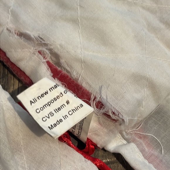 CVS vtg Rudolph the Red Nose reindeer & Island of Misfits Christmas tree skirt - Picture 15 of 15